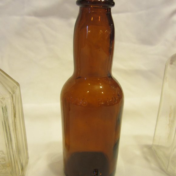 VTG SET OF 6 COLLECTIBLE GLASS BOTTLES EACH DIFFERENT - Picture 6 of 8